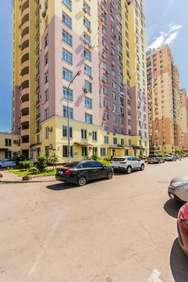 Rent-Kiev 2 Min Metro Chernihivska Lux Dış mekan fotoğraf