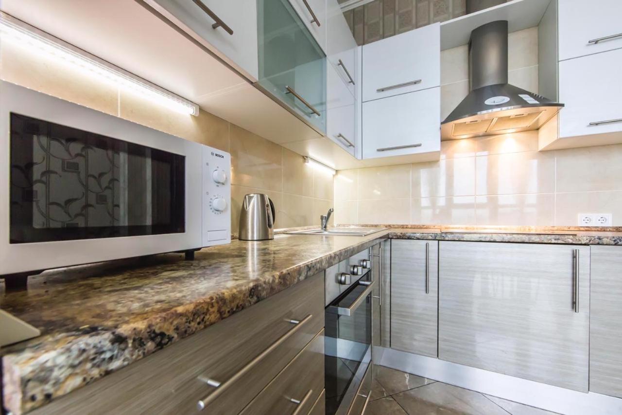Rent-Kiev 2 Min Metro Chernihivska Lux Dış mekan fotoğraf