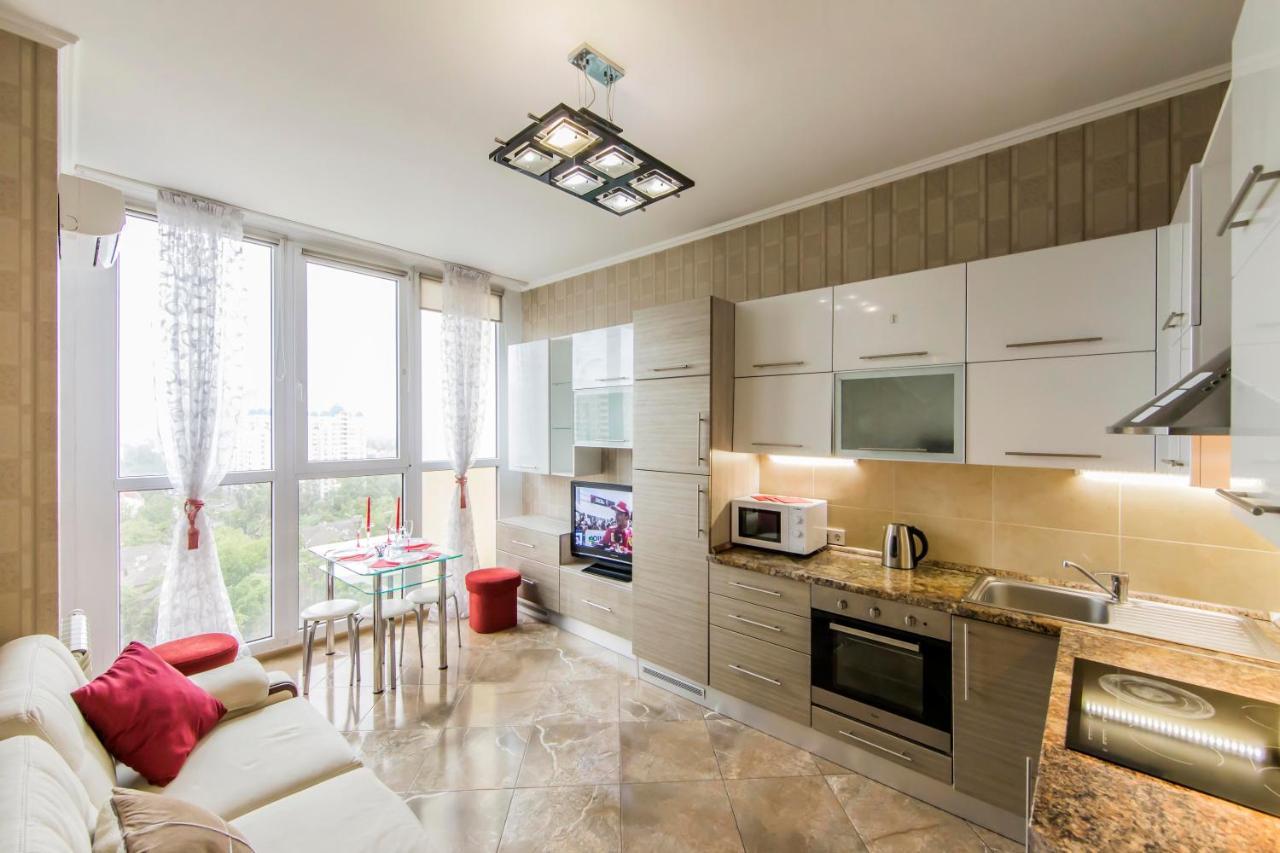 Rent-Kiev 2 Min Metro Chernihivska Lux Dış mekan fotoğraf